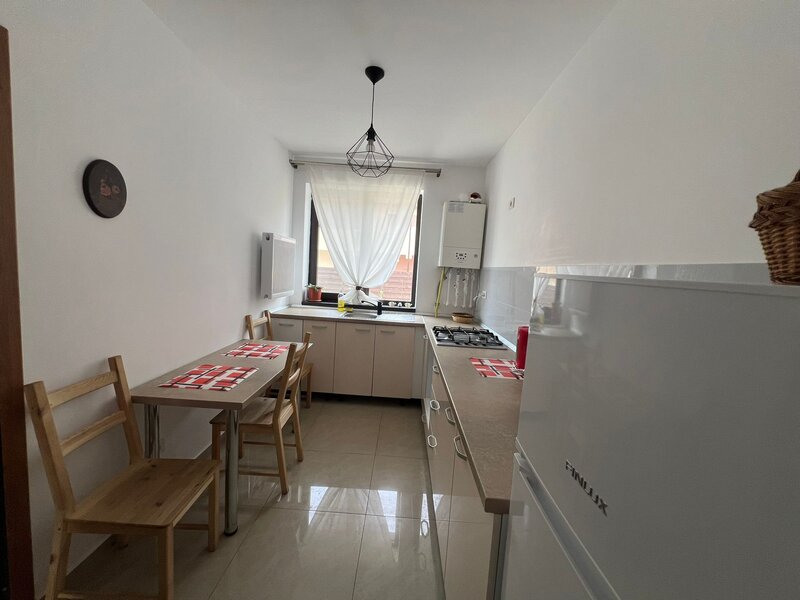 vila stil medit./5cam/150mp util+gradina+2parcari/20min metrou Leonida